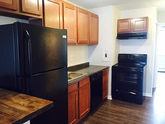 2nd image of 7910 N Caldwell Ave APT 10