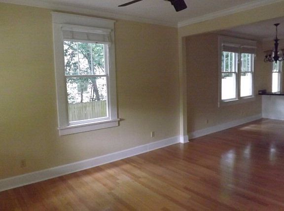5th image of 425 W Woodlawn Ave