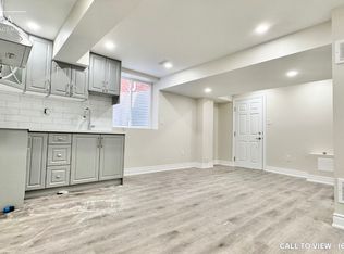 862 McEwan Dr #2, Milton, ON L9T6P5