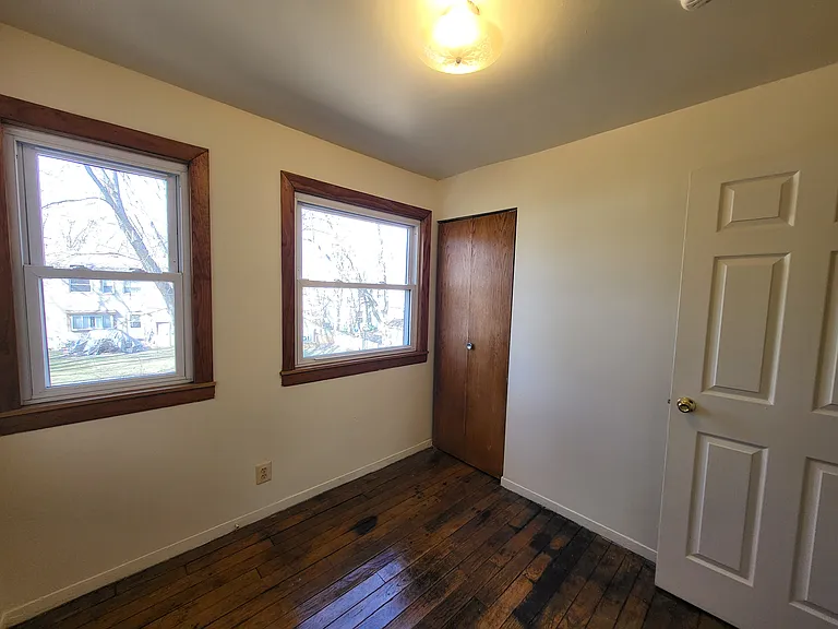 2310 Deerfield Ct — Photo 10
