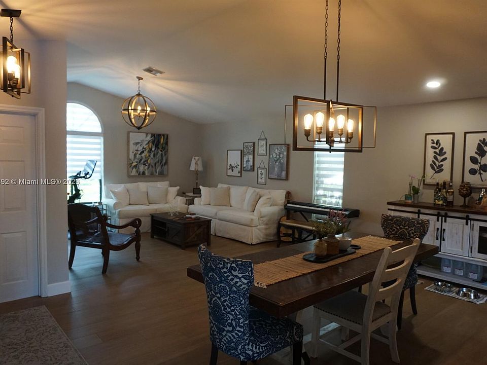 1st image of 1612 Eastlake Way