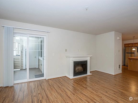 4th image of 13405 97th Ave E Unit 206