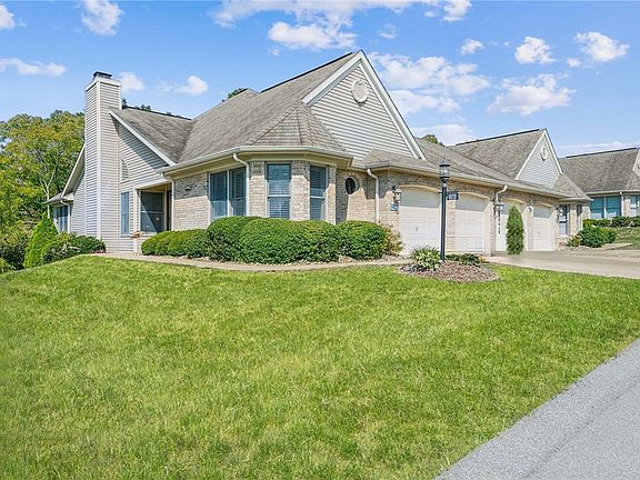 2nd image of 1504 Hunt Club Dr