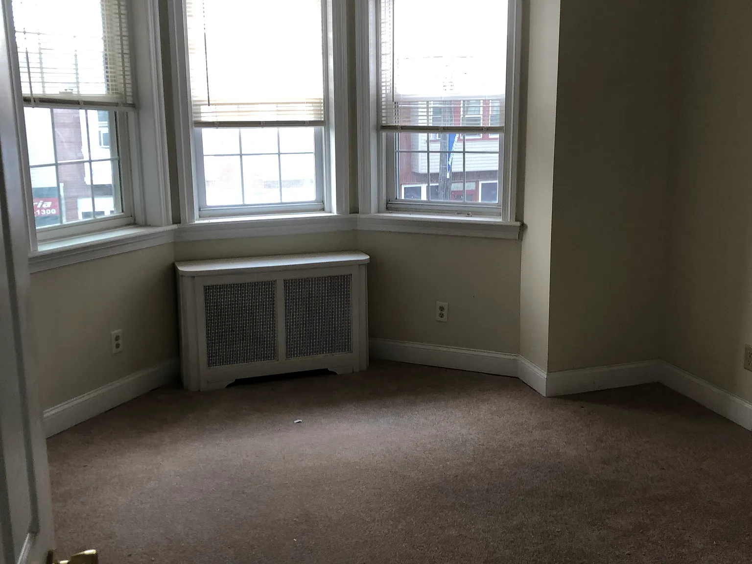 2729 Orthodox St — Photo 4