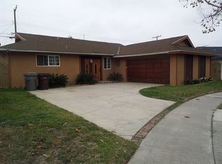 2546 W Camden Pl, Santa Ana, CA 92704