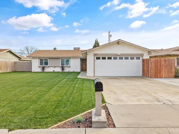 887 Linda Lee Cir, Lemoore, CA 93245