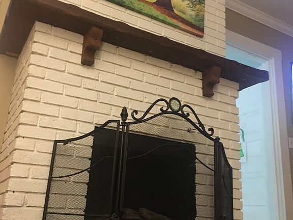 Gas fireplace in Living room