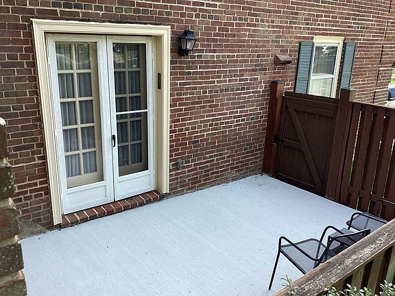 5th image of 6639 Hillandale Rd #104