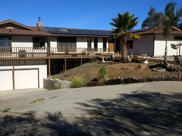 3709 Buena Creek Rd, Vista, CA 92084