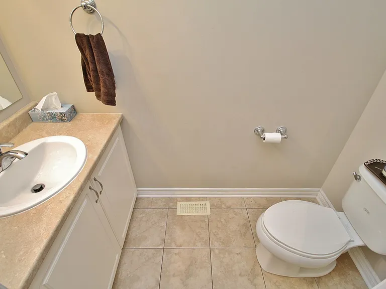 997 Klondike Rd — Photo 3