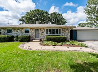 36760 N Magnolia Ave, Gurnee, IL 60031