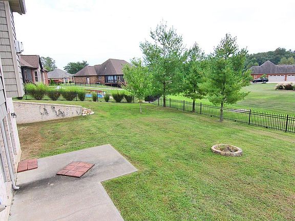 5th image of 1527 Sloan Creek Dr