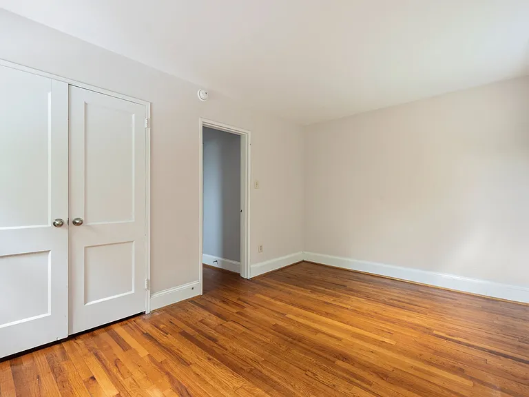 4595 Macarthur Blvd NW #4 — Photo 5