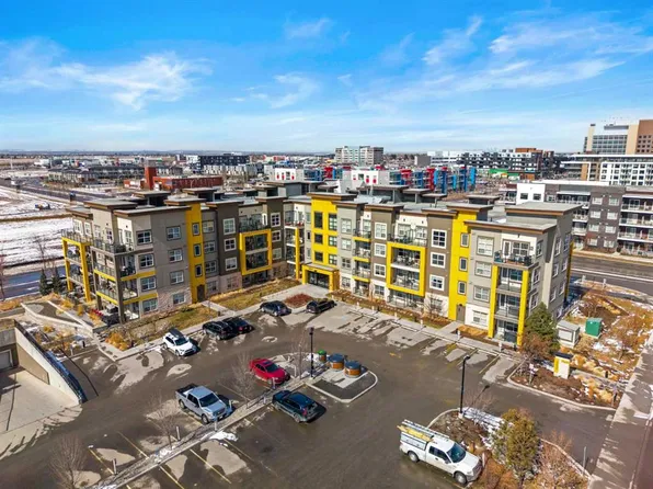 19621 40th St SE #416, Calgary, AB T3M 3B2