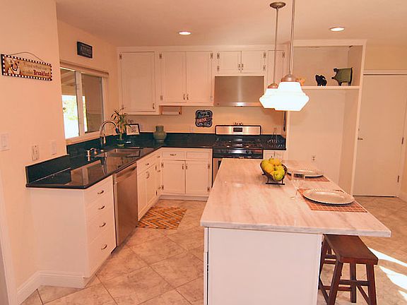 5th image of 9112 Condesa Dr