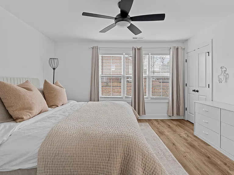 5619 Johnson Woods Ct — Photo 19