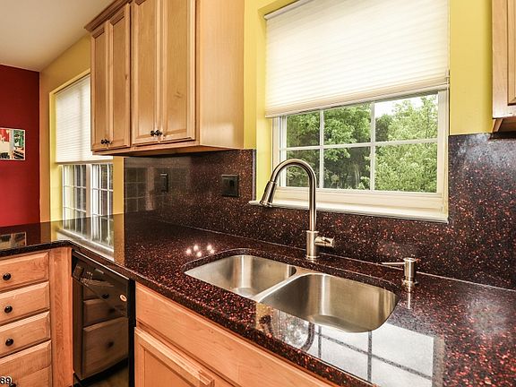 3rd image of 2304 Neville Ct
