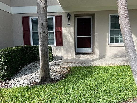 5th image of 850 Elkhorn Ct Unit 213
