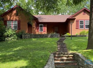 423 W 2nd St, Perrysburg, OH 43551