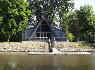 N1783 Gills Landing Dr, Weyauwega, WI 54983