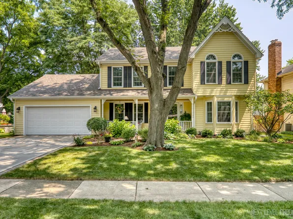 1200 Piccadilly Cir, Naperville, IL 60563