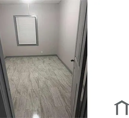 4 bed, $1,500 — Photo 2