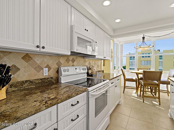 3rd image of 4700 Ocean Beach Blvd APT 425