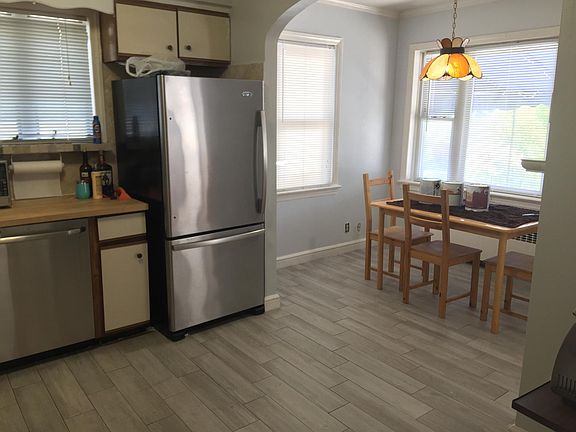 3rd image of 657 E Penn St #2