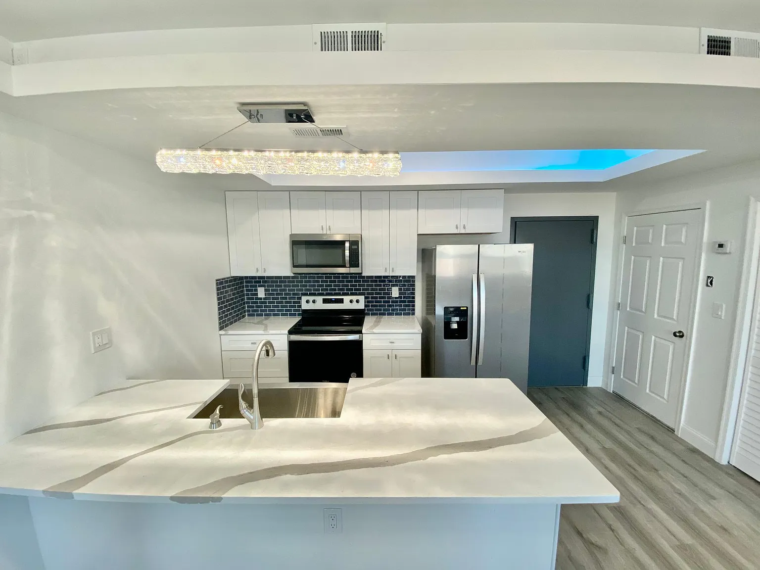 2 bed, 1050 sqft, $2,350 — Photo 1