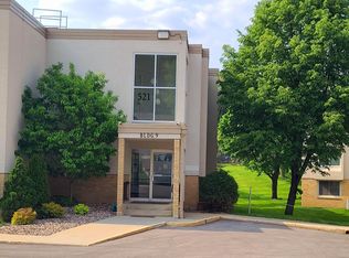 521 19th St NW APT 32, Rochester, MN 55901