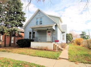 1242 S 4th Ave, Kankakee, IL 60901