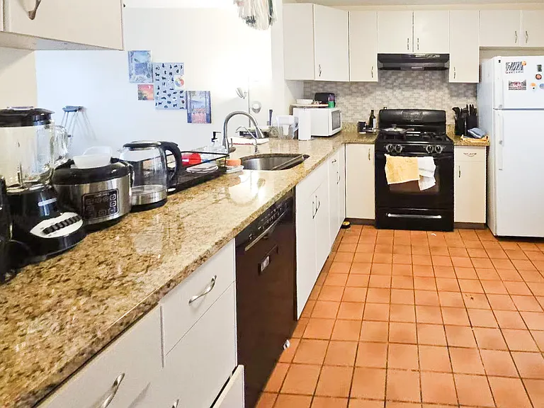 3 Raymond St #3D — Photo 9