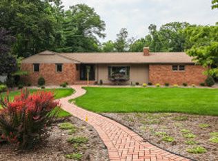 5 Oak Rdg, North Caldwell, NJ 07006