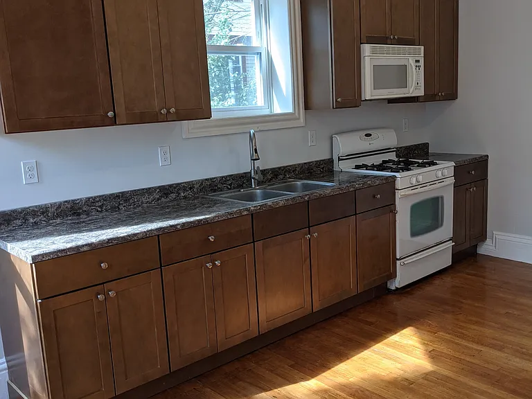Robeson St — Photo 13