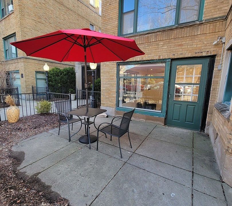 1st image of 685.5 W Wrightwood Ave #G