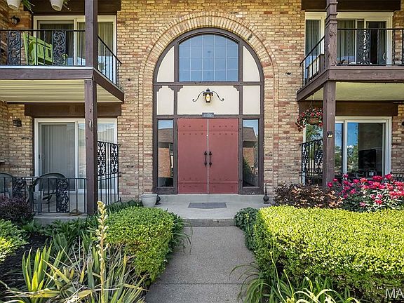 2nd image of 11816 Cresta Verde Dr APT D