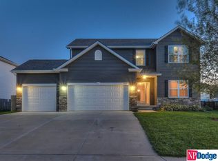 21421 Hancock Dr, Gretna, NE 68028