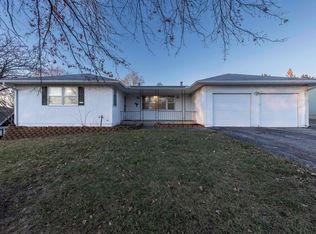4324 SE 26th St, Topeka, KS 66605