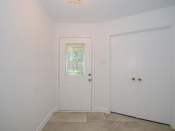 3rd image of 1011 Western Meadows Dr