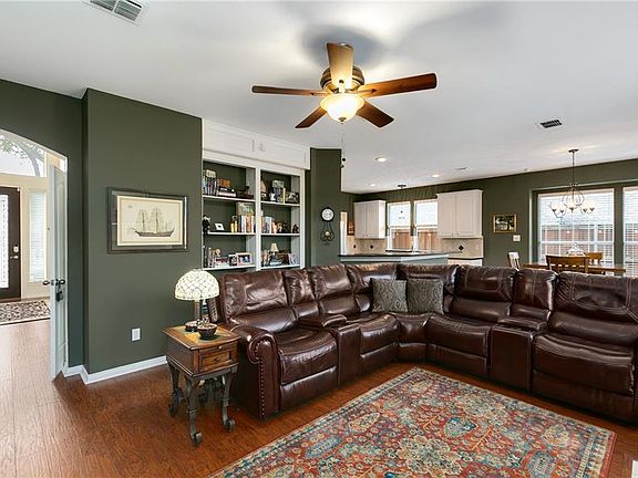 5th image of 338 Rivercove Dr
