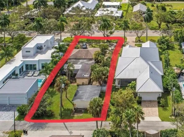 1151 7th Ave N, Naples, FL 34102
