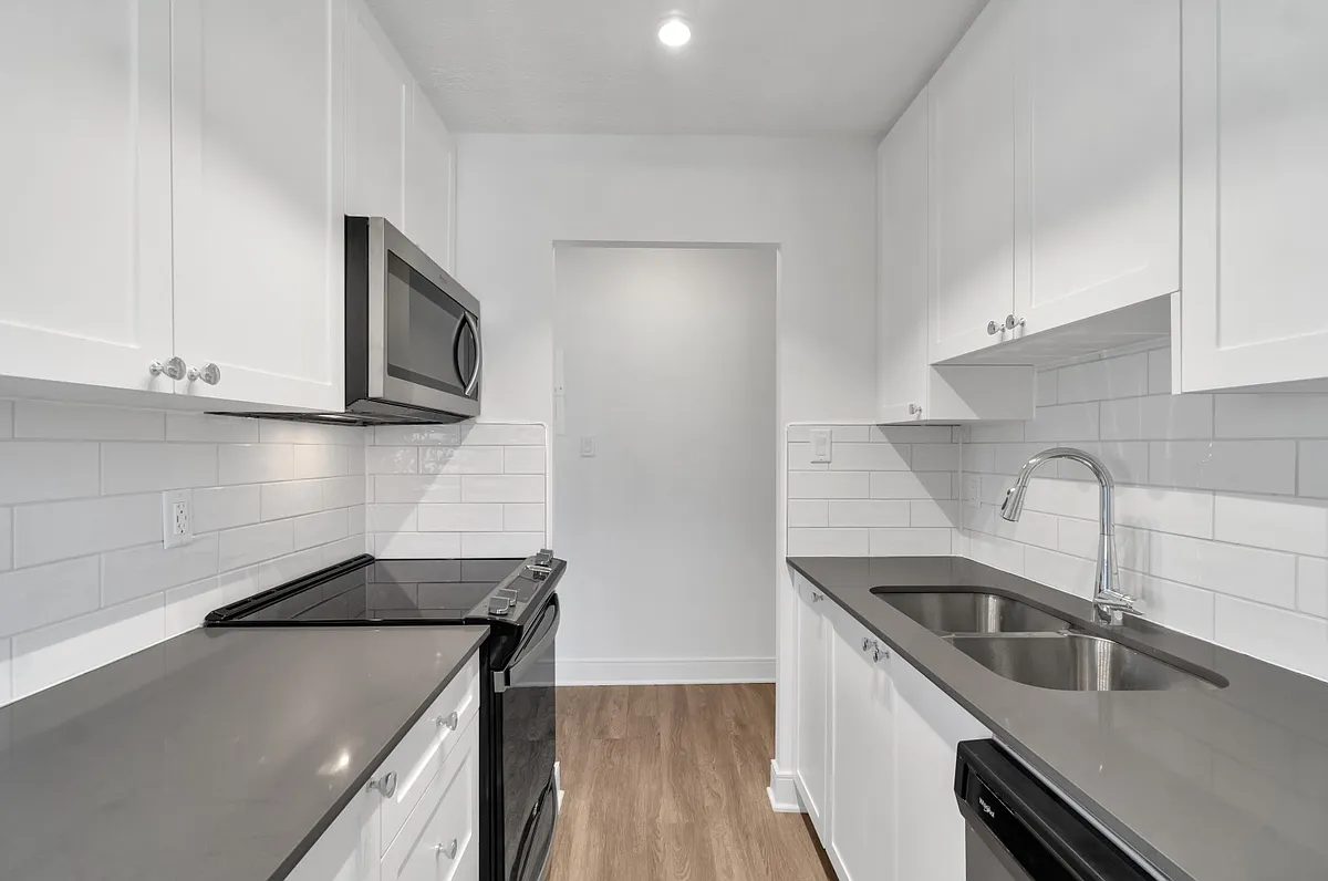 Monte Carlo Apartments — Photo 1