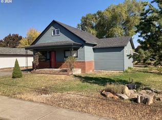 3001 N 2nd St, La Grande, OR 97850
