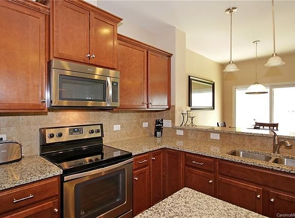 4th image of 14420 Glendon Hall Ln