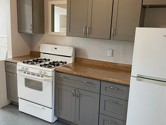 3rd image of 319 N 4th Ave W #317