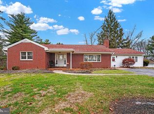 205 Pleasant View Dr, Etters, PA 17319