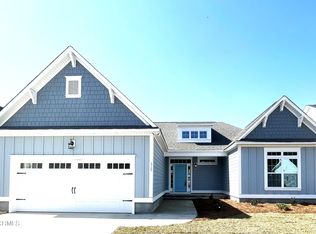 312 Lightning Bug Ln, Holly Ridge, NC 28445