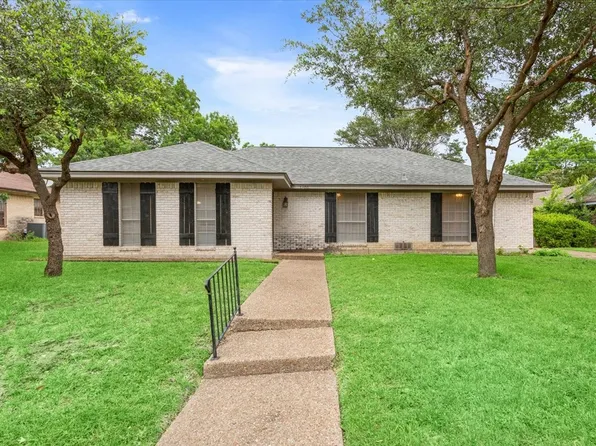 5600 Lake Highlands Dr, Waco, TX 76710