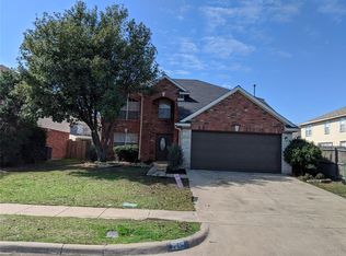 716 Parkford Ln, Arlington, TX 76001