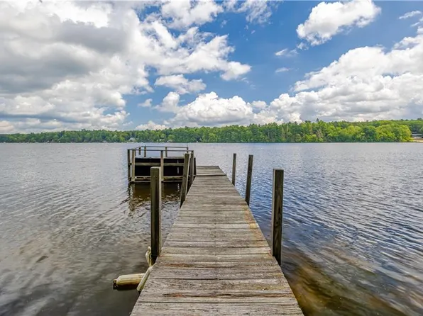 60 Brandy Brook Rd, Glocester, RI 02814